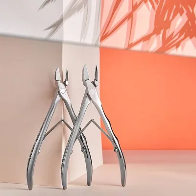 Кусачки для нігтів